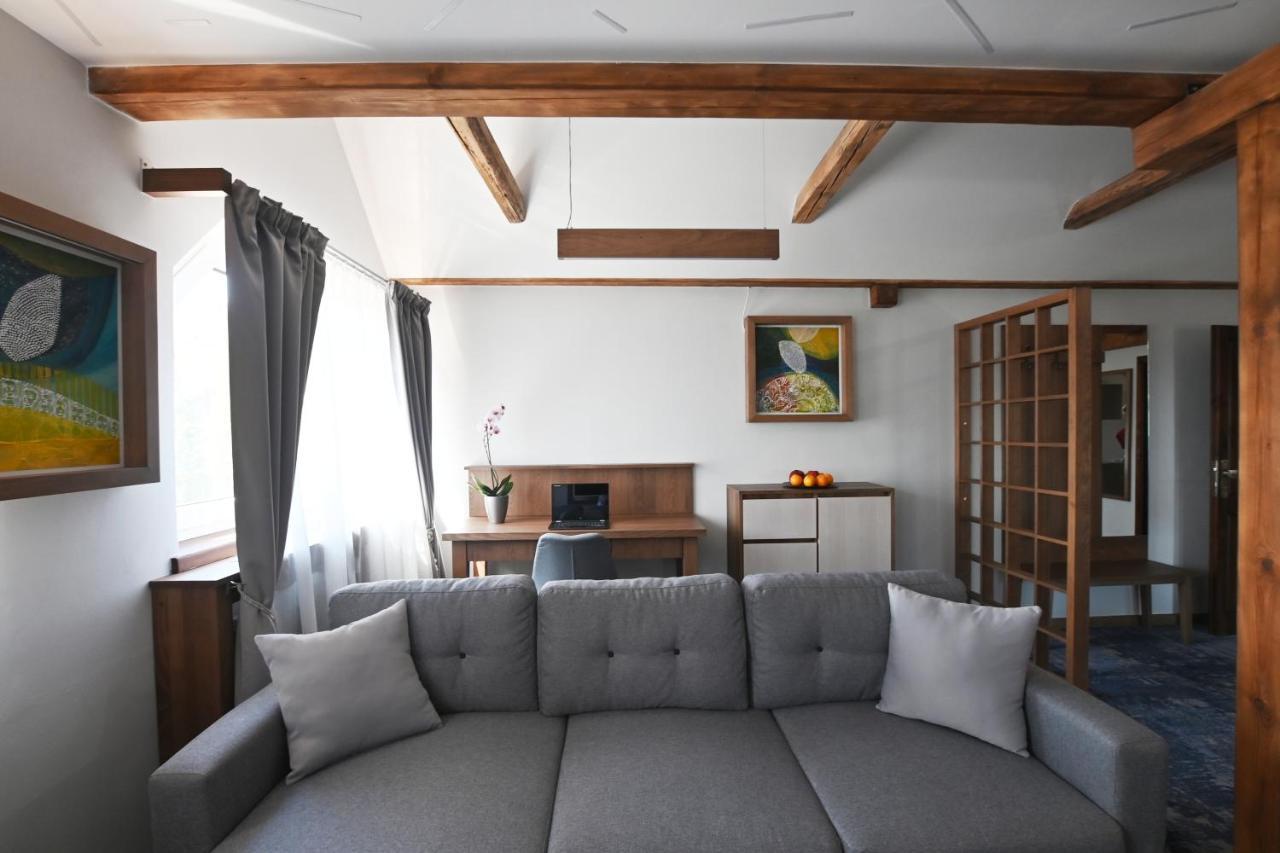 Apartmany Spessart Chomutov Buitenkant foto